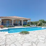 빌라 Domaine Oliveraie 10 *